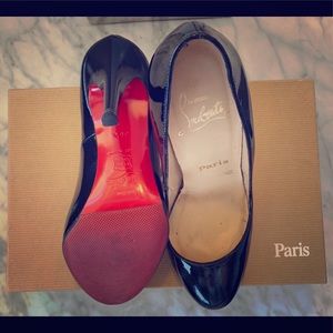 Sapphire blue/black patent simple pump